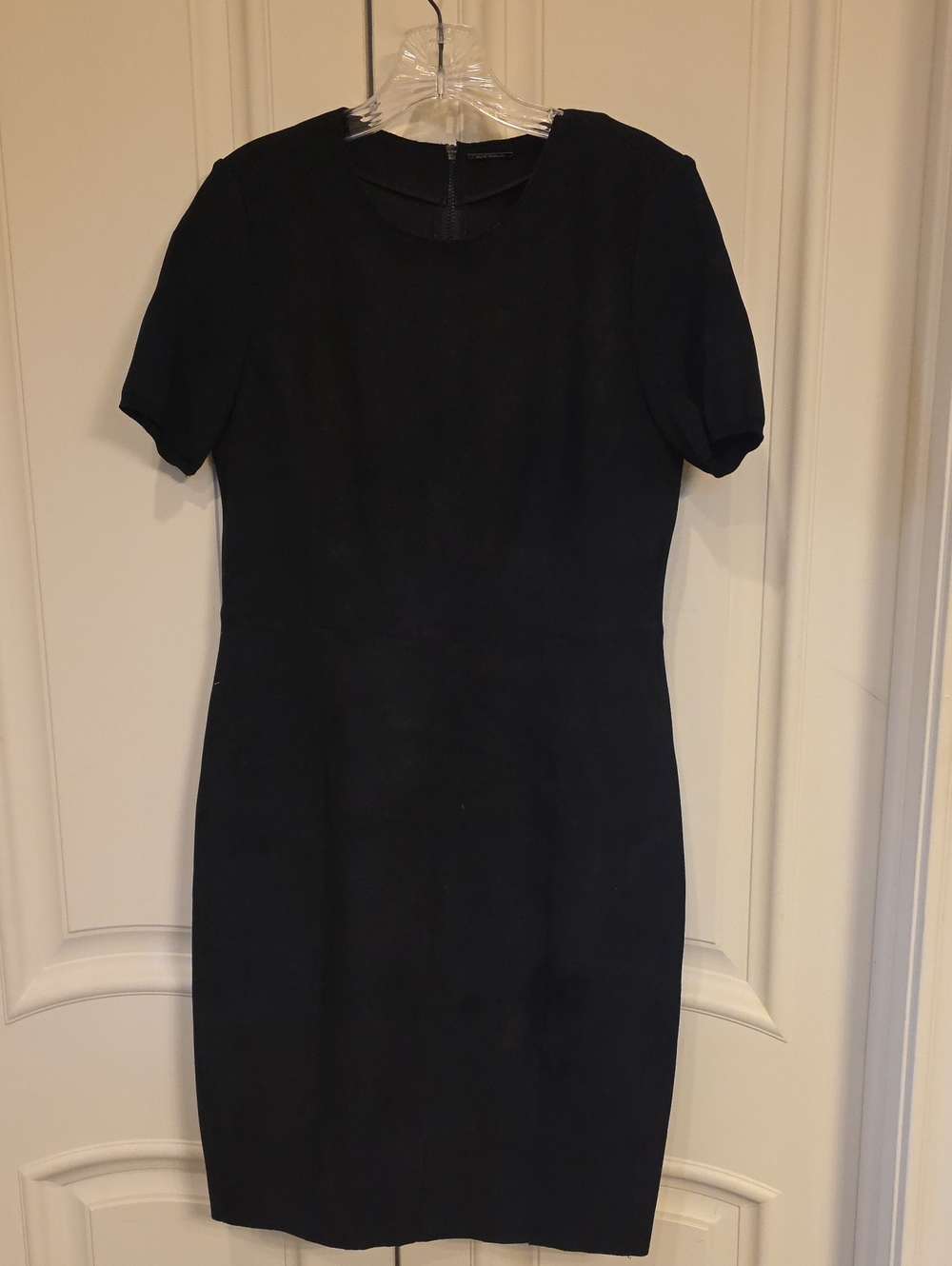 Elie Tahari Black Short-Sleeve Midi Sheath Dress